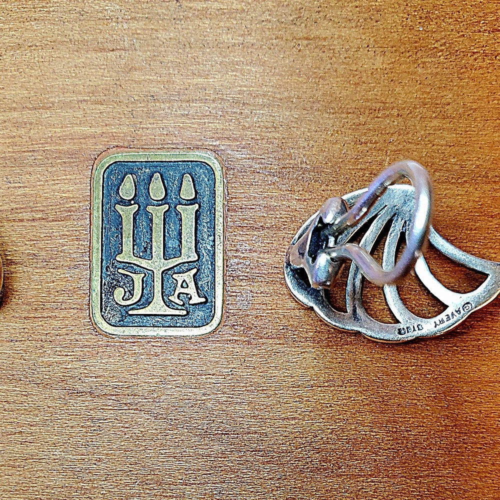 James Avery Open Shell Ear Clips - image 2